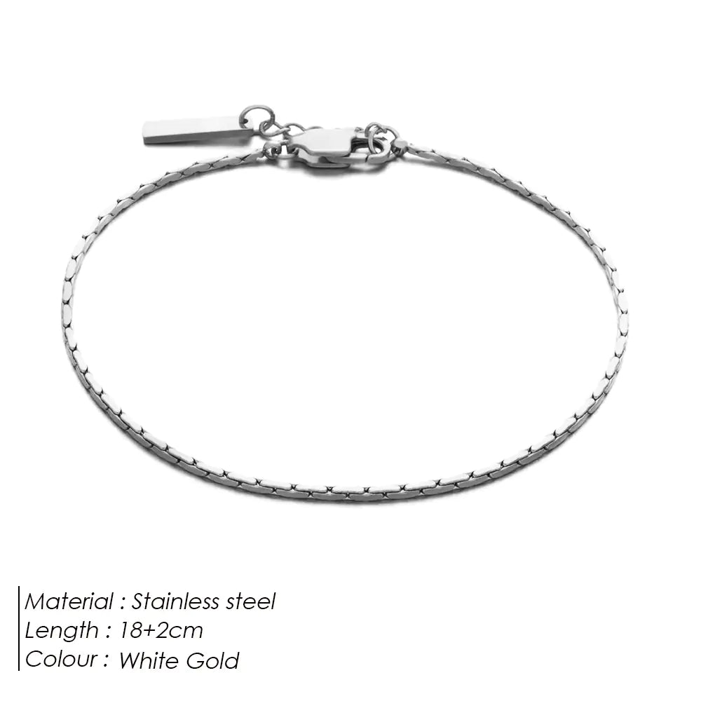 FINE LINE BRACELET