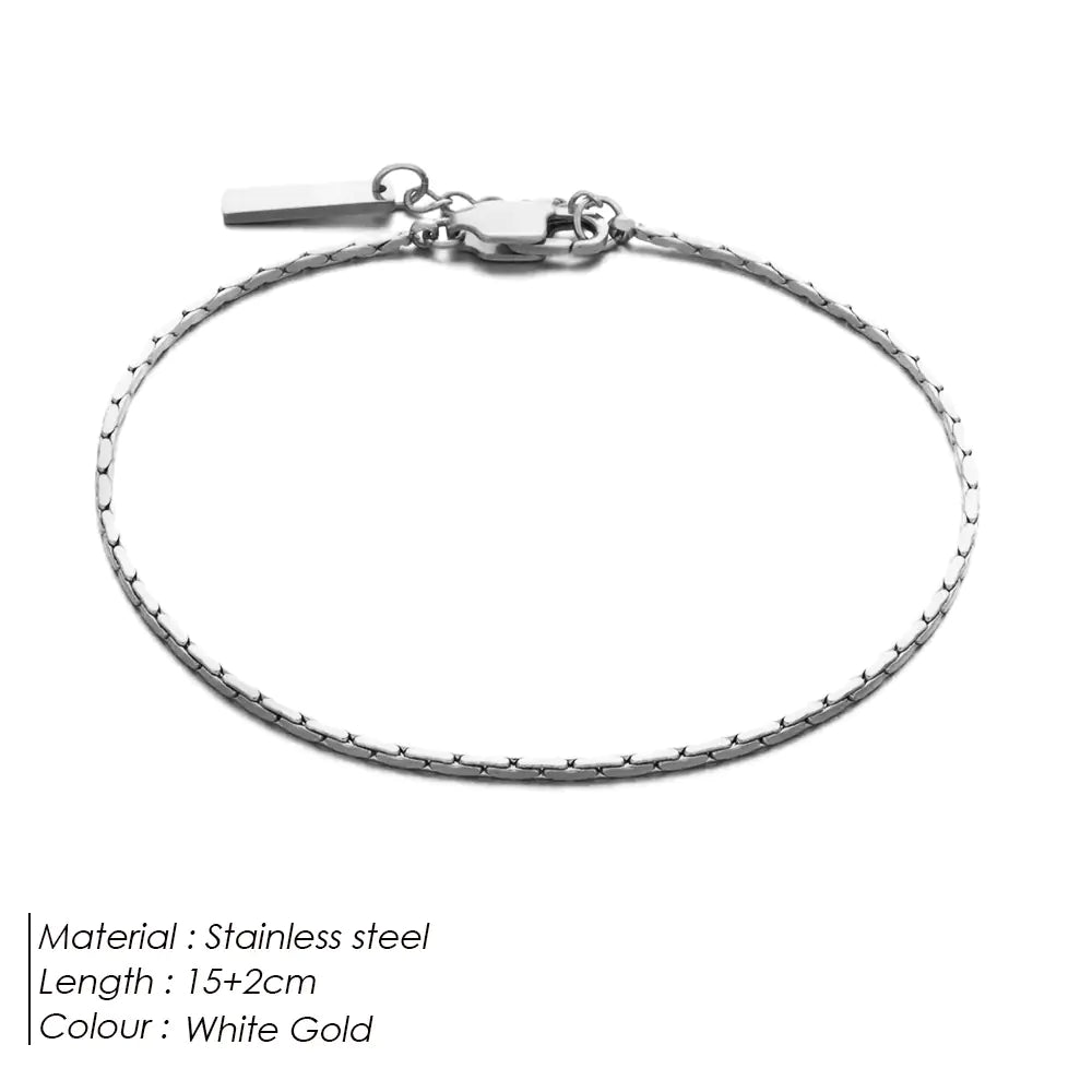 FINE LINE BRACELET